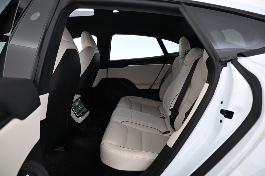 Tesla Model S vaihtoauto