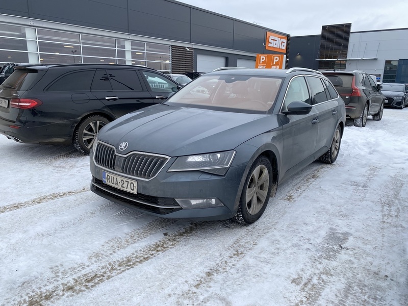 Skoda Superb vaihtoauto
