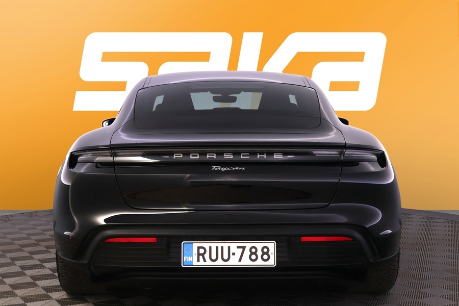 Porsche Taycan vaihtoauto