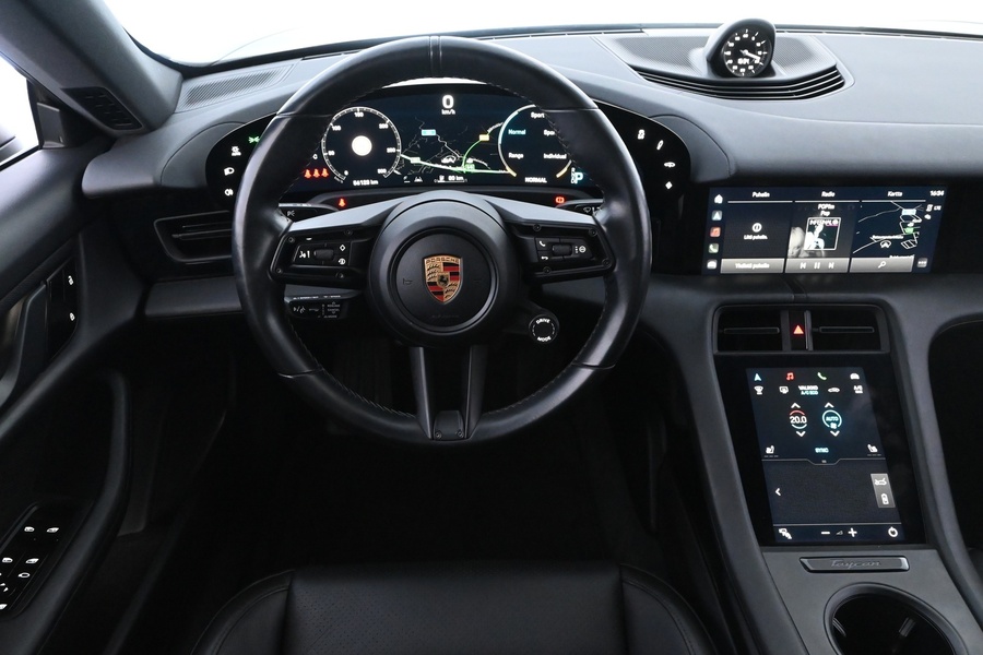 Porsche Taycan vaihtoauto