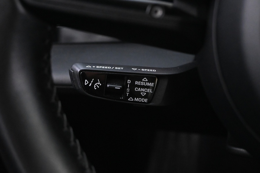 Porsche Taycan vaihtoauto