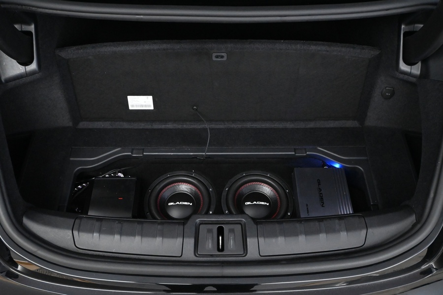 Porsche Taycan vaihtoauto