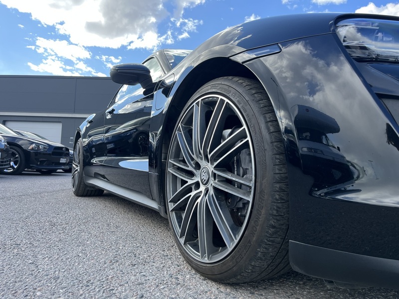 Porsche Taycan vaihtoauto