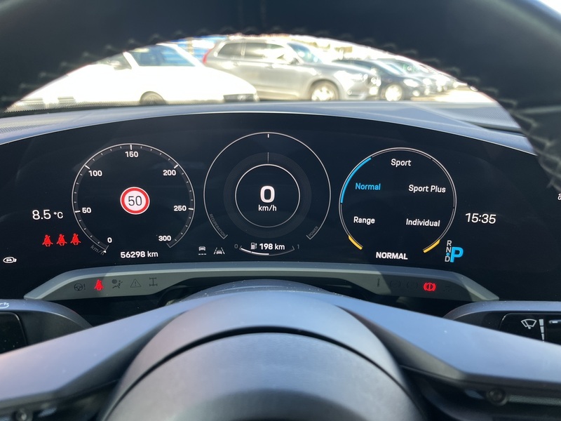 Porsche Taycan vaihtoauto