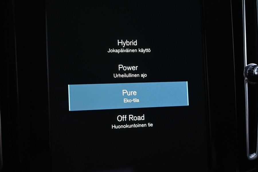 Volvo XC40 vaihtoauto