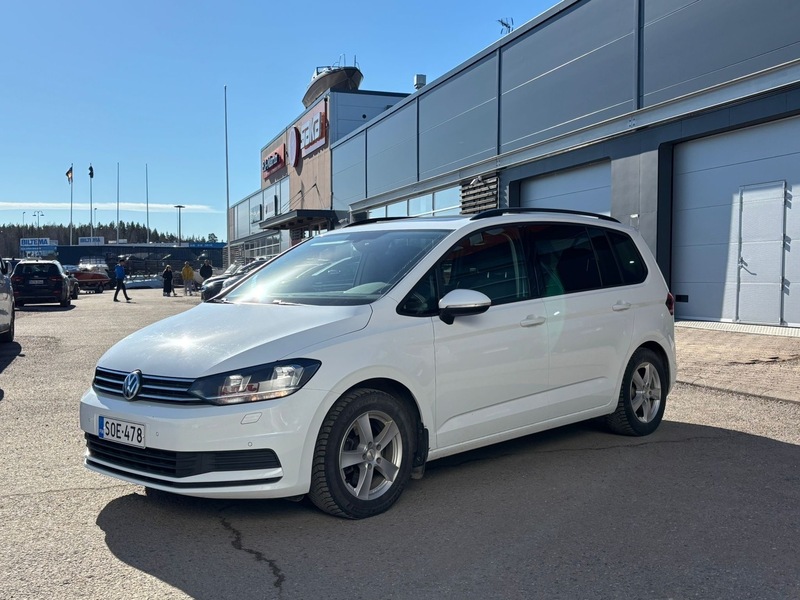Volkswagen Touran vaihtoauto