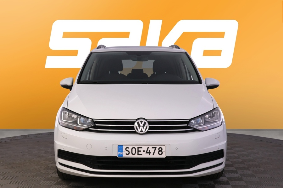 Volkswagen Touran vaihtoauto