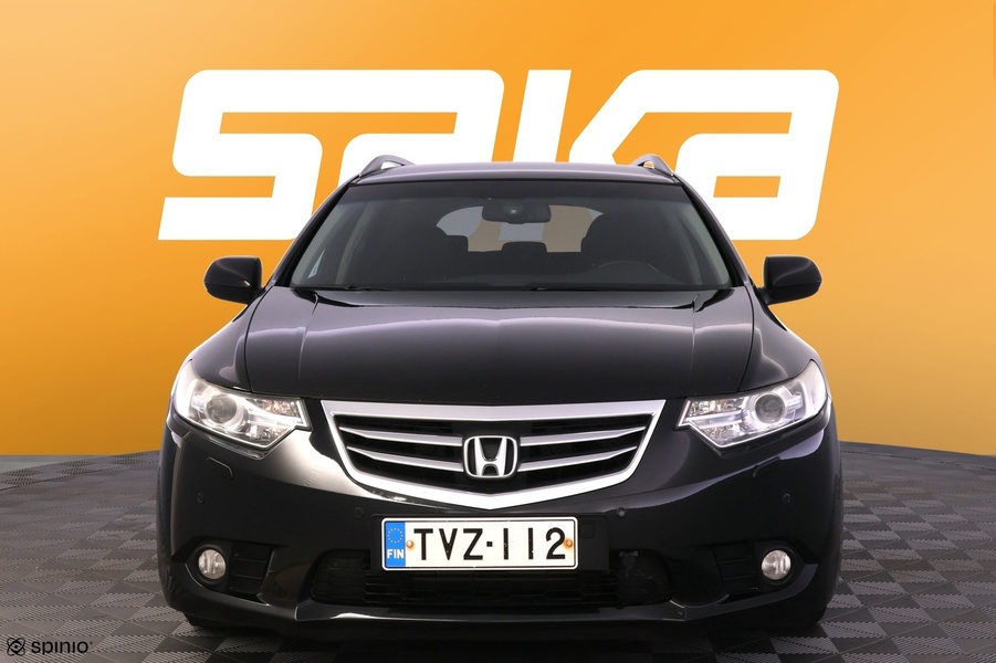 Honda Accord vaihtoauto