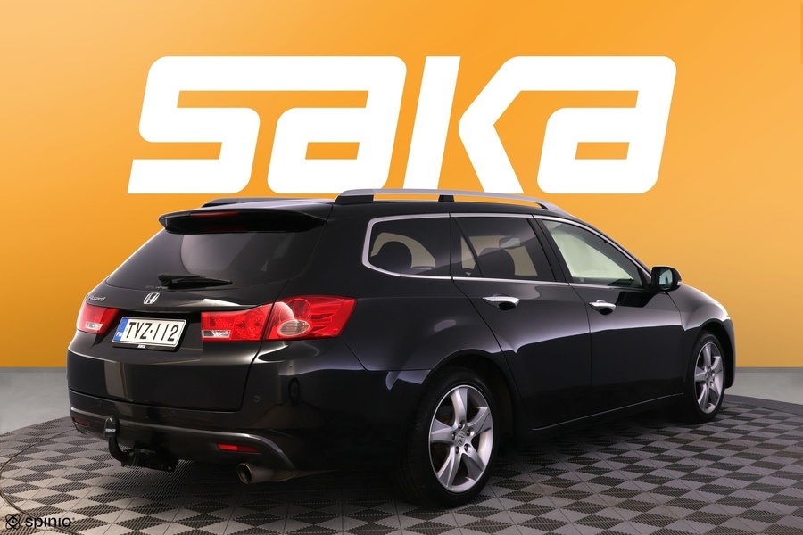 Honda Accord vaihtoauto