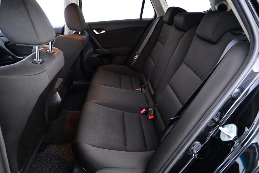 Honda Accord vaihtoauto