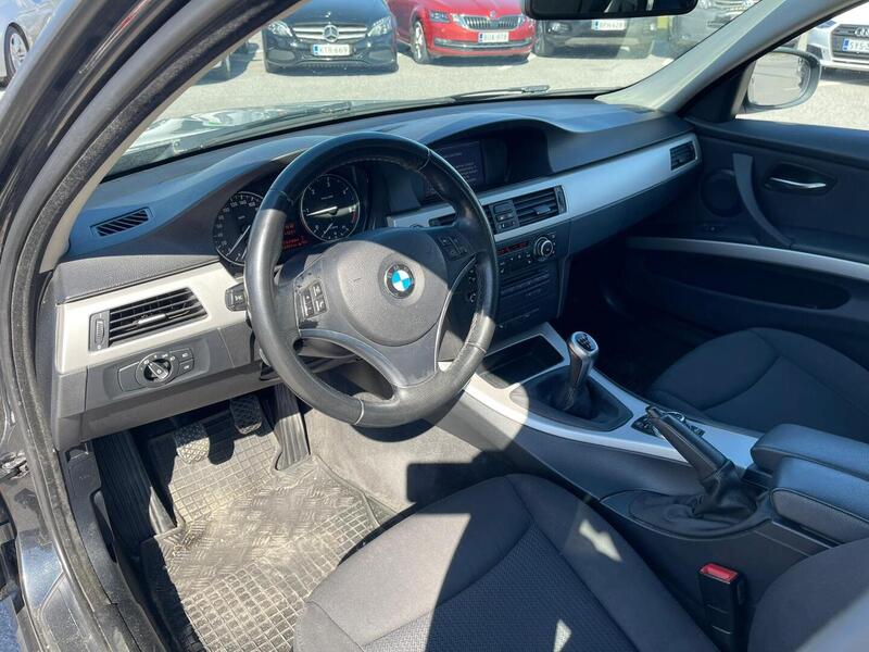 BMW 320 vaihtoauto