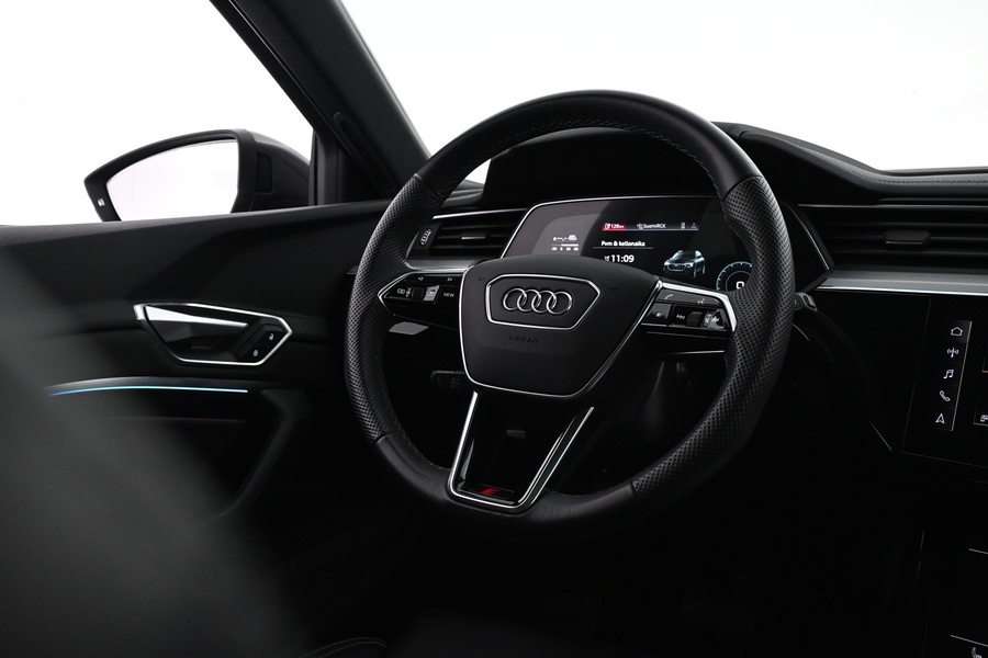 Audi e-tron vaihtoauto
