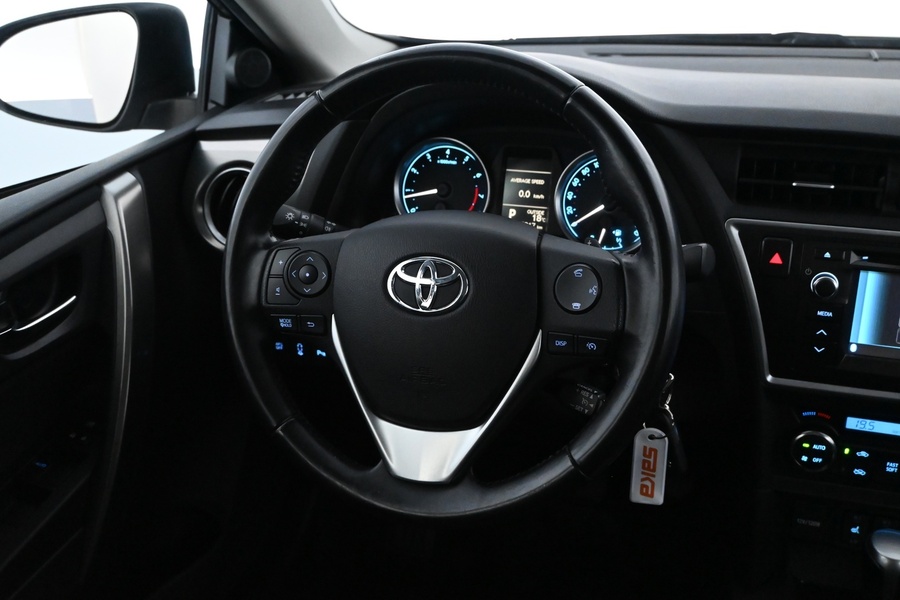 Toyota Auris vaihtoauto