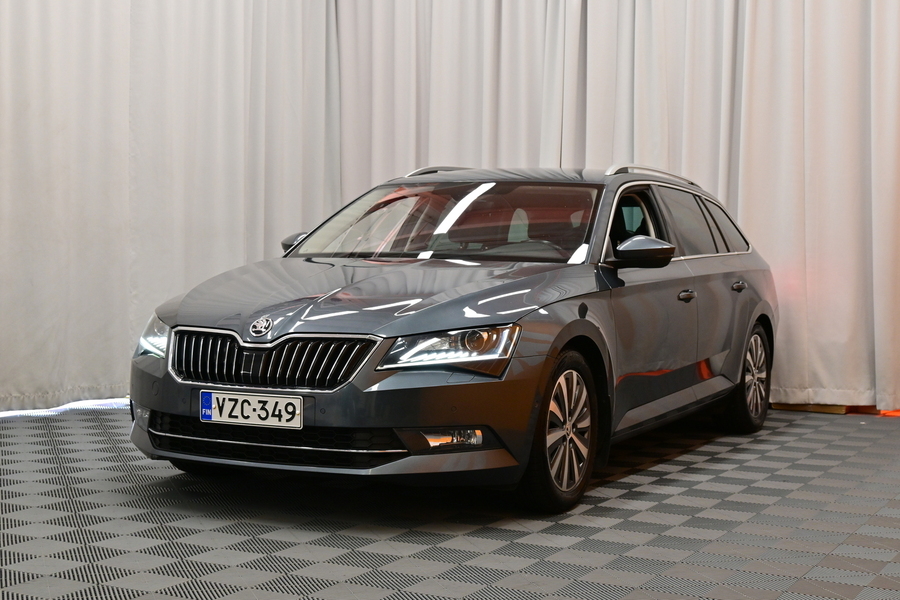 Skoda Superb vaihtoauto