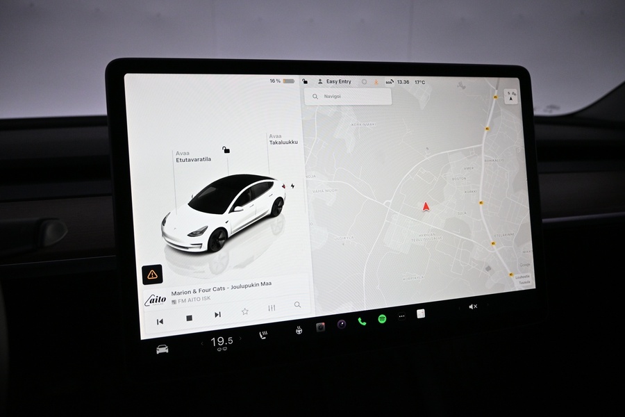 Tesla Model 3 vaihtoauto