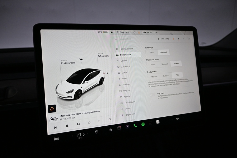 Tesla Model 3 vaihtoauto
