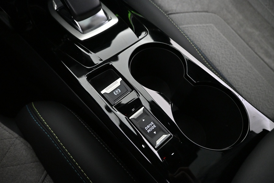 Peugeot e-208 vaihtoauto