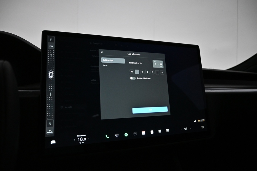 Tesla Model S vaihtoauto