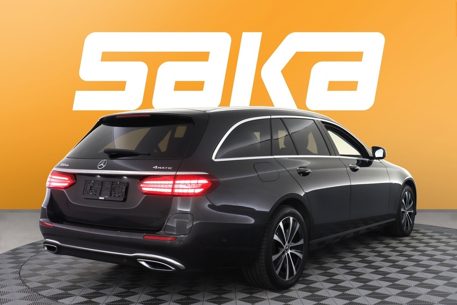 Mercedes-Benz E vaihtoauto