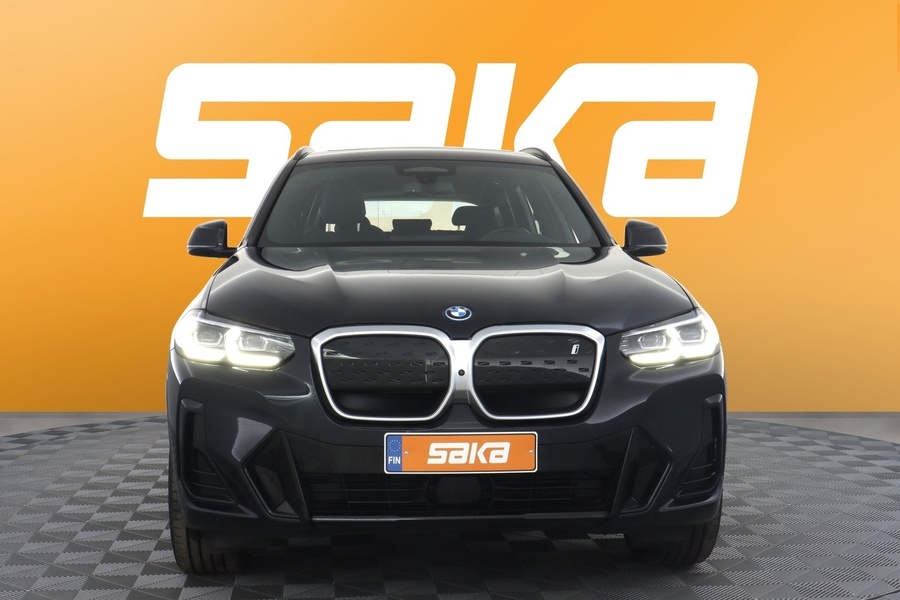 BMW iX3 vaihtoauto