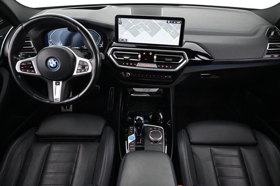 BMW iX3 vaihtoauto