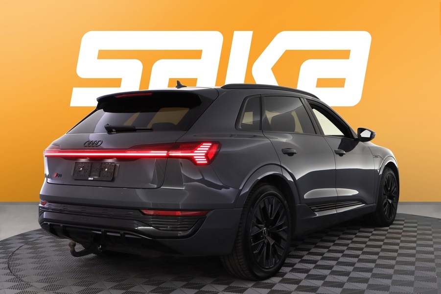 Audi Q8 e-tron vaihtoauto