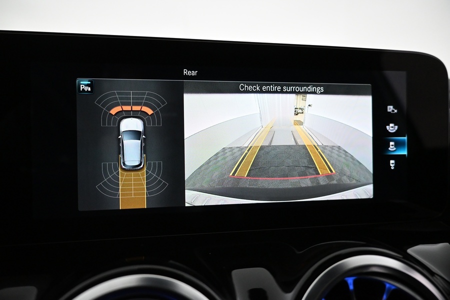 Mercedes-Benz EQA vaihtoauto