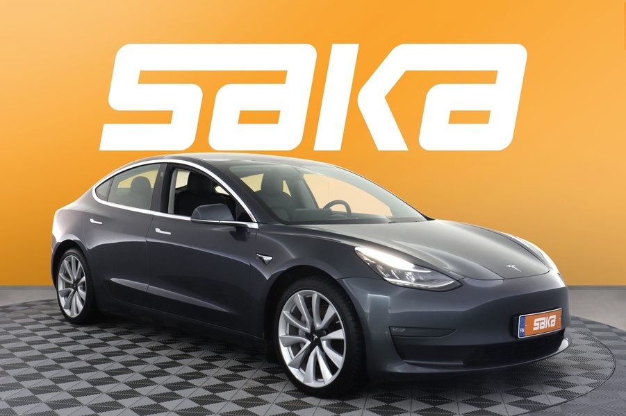 Tesla Model 3 vaihtoauto
