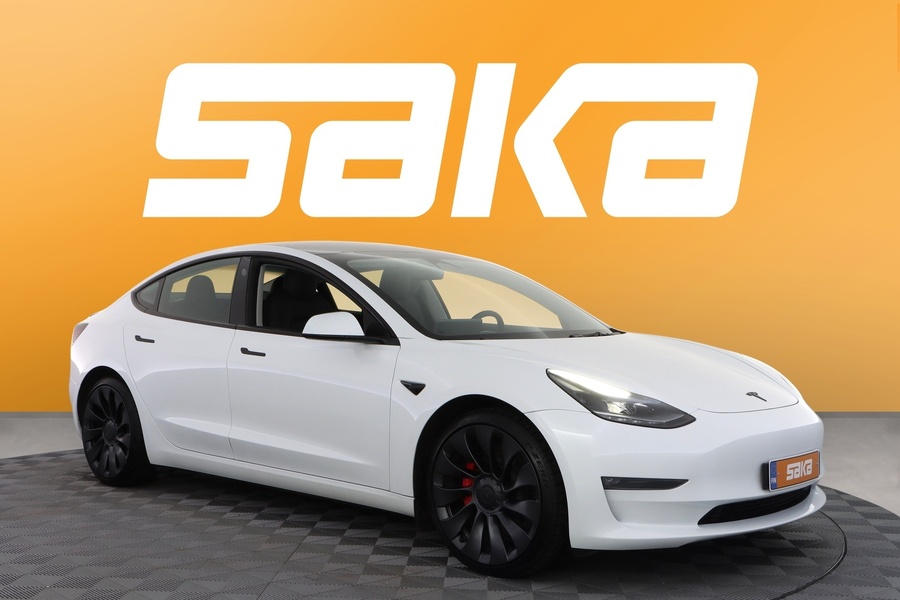 Tesla Model 3 vaihtoauto