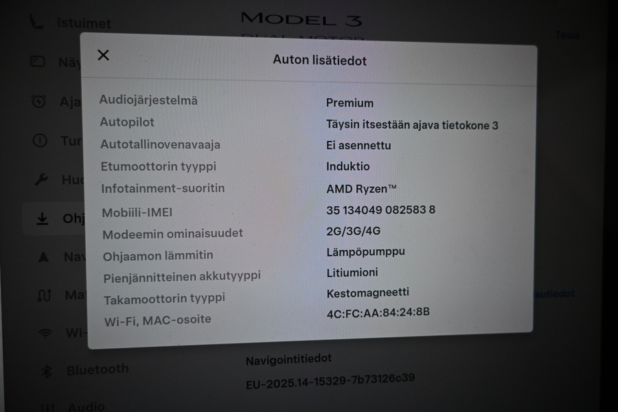 Tesla Model 3 vaihtoauto