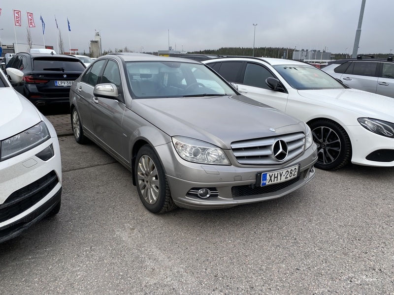 Mercedes-Benz C vaihtoauto