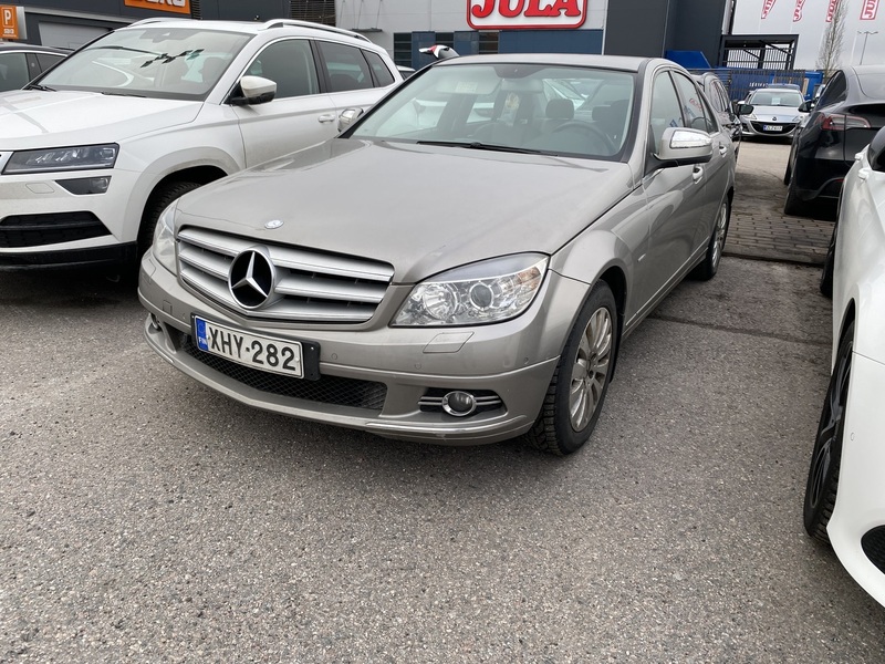 Mercedes-Benz C vaihtoauto