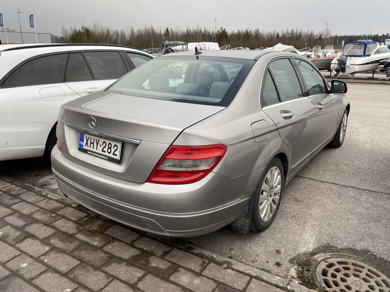 Mercedes-Benz C vaihtoauto