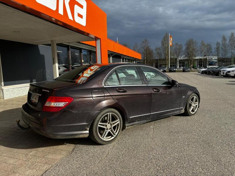 Mercedes-Benz C vaihtoauto
