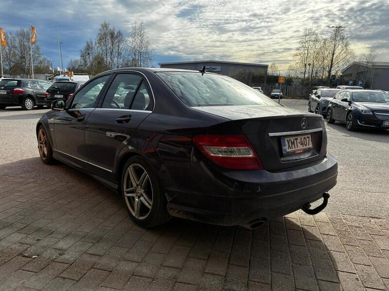 Mercedes-Benz C vaihtoauto