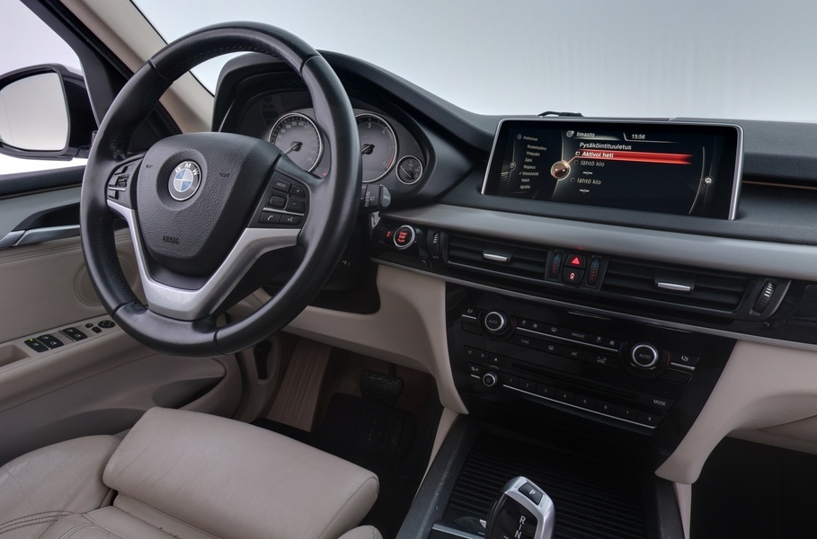BMW X5 vaihtoauto