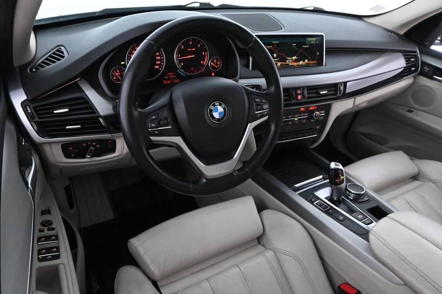 BMW X5 vaihtoauto