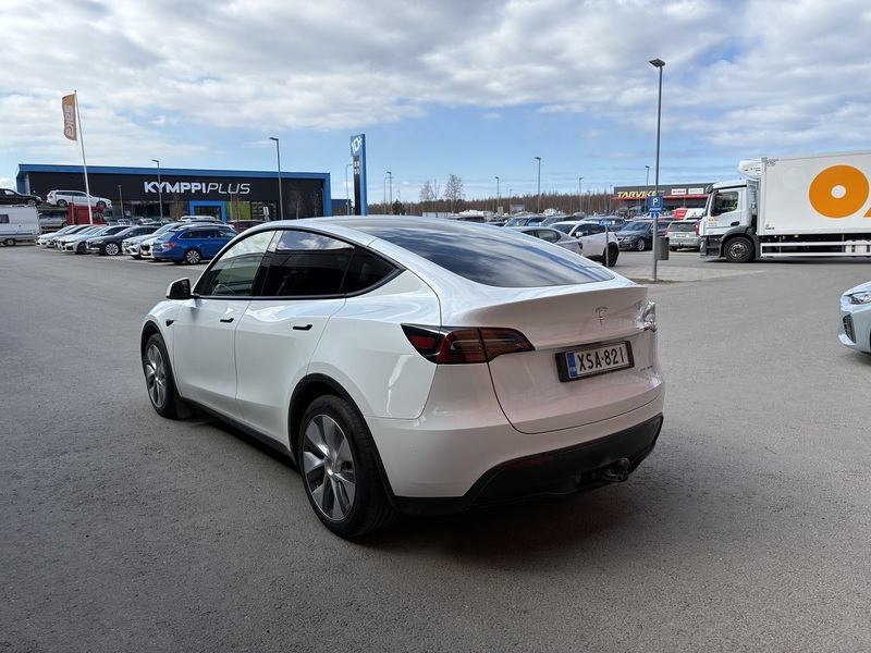 Tesla Model Y vaihtoauto