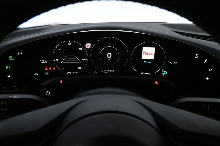 Porsche Taycan vaihtoauto