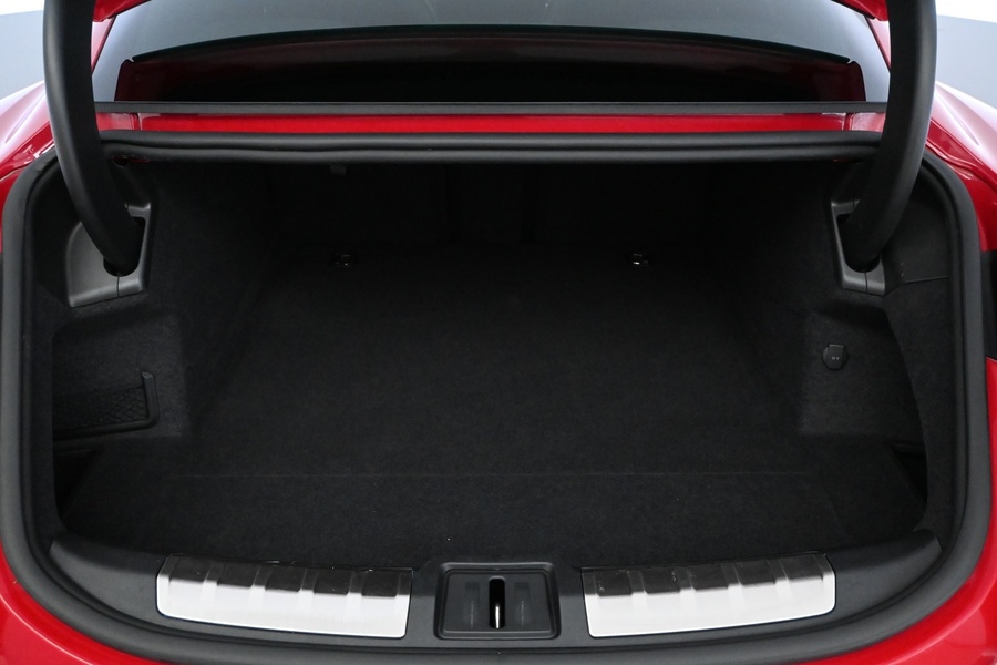 Porsche Taycan vaihtoauto