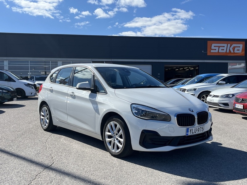 BMW 225 vaihtoauto