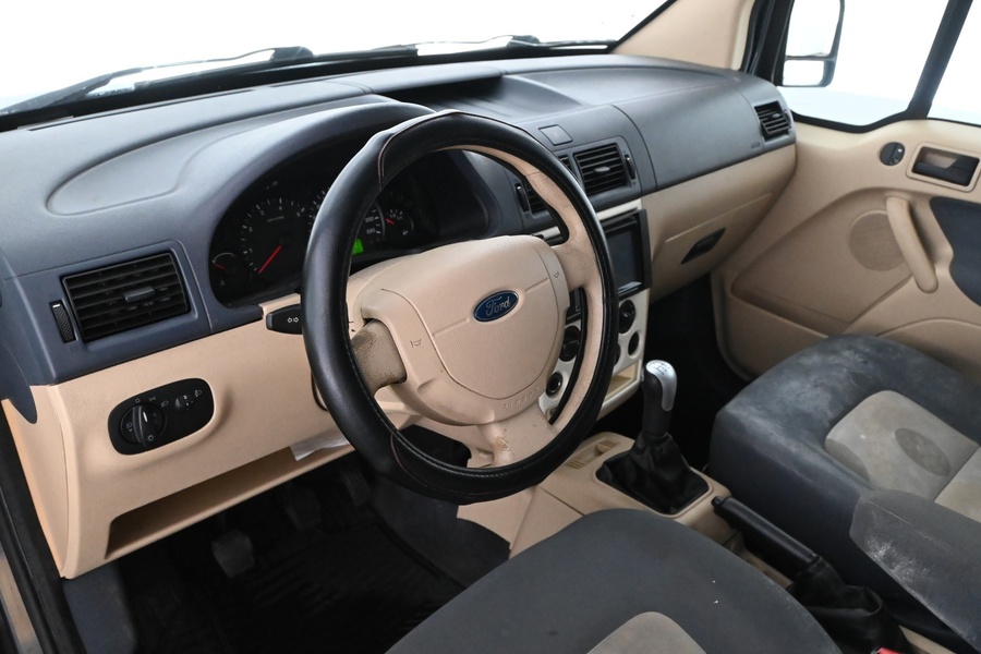 Ford Tourneo Connect vaihtoauto