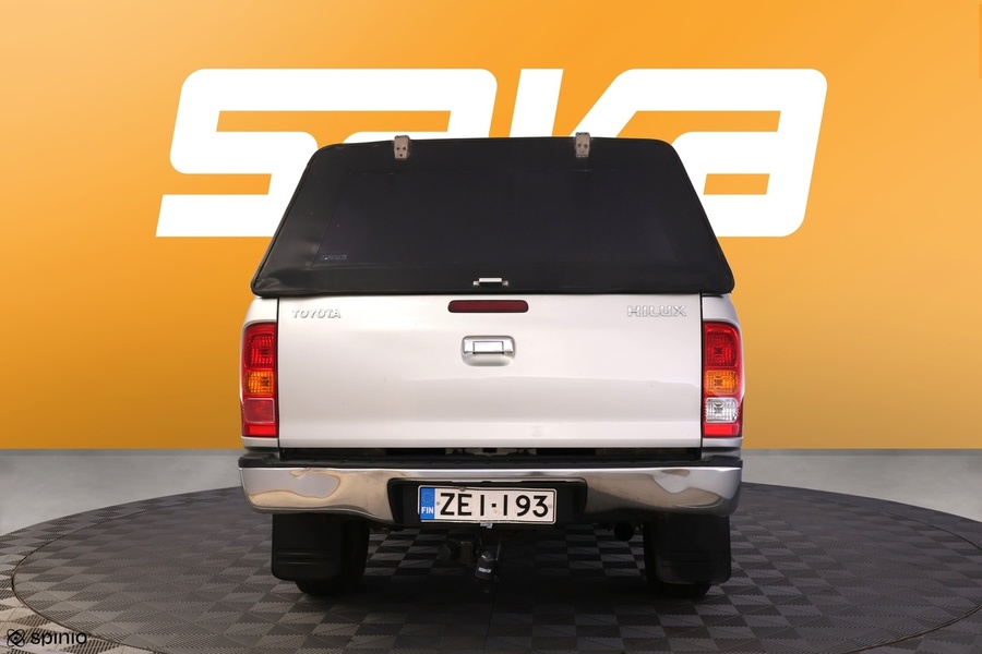 Toyota Hilux vaihtoauto