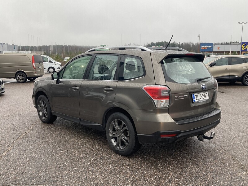 Subaru Forester vaihtoauto