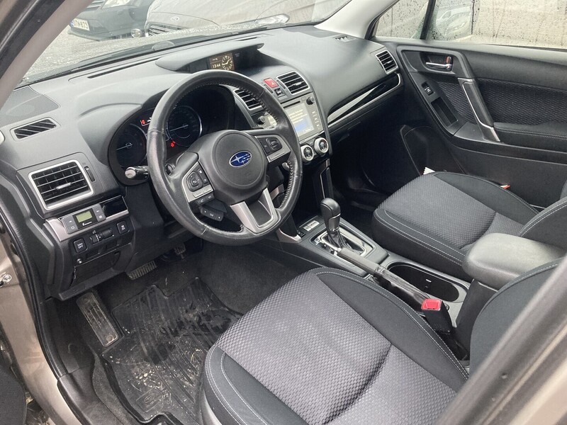 Subaru Forester vaihtoauto