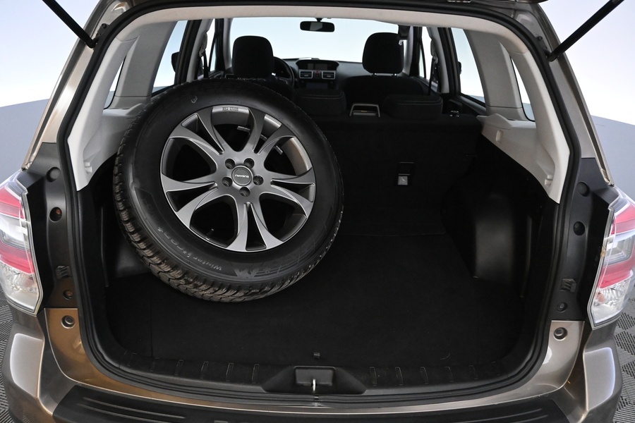 Subaru Forester vaihtoauto