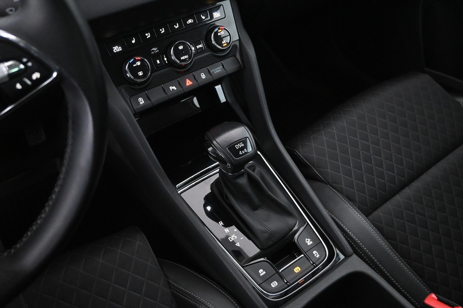 Skoda Karoq vaihtoauto