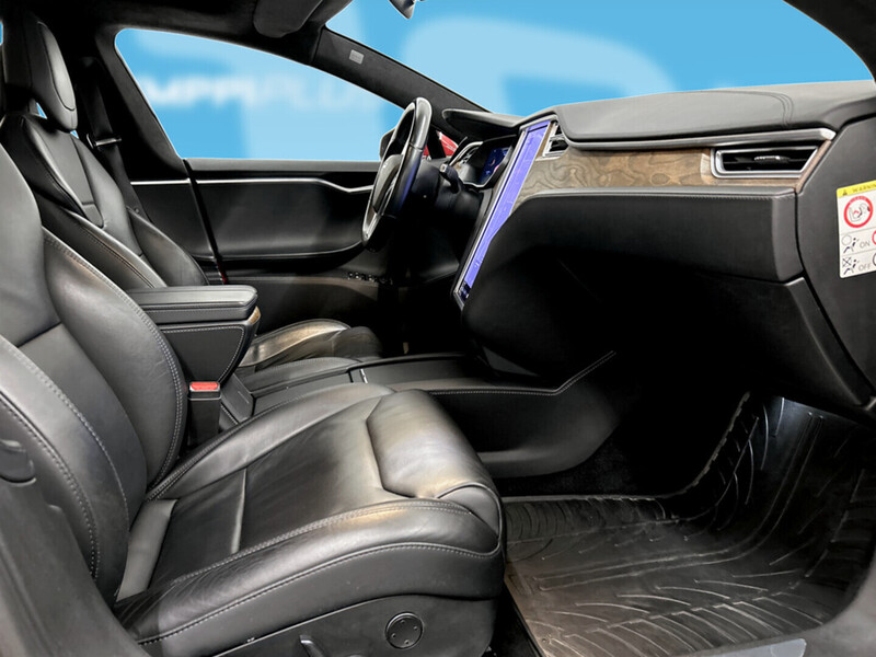 Tesla Model S vaihtoauto