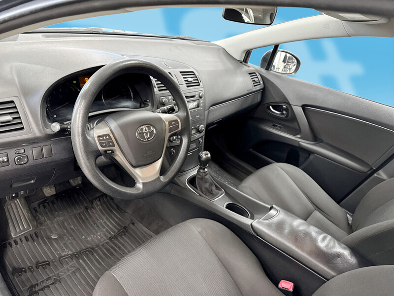 Toyota Avensis vaihtoauto