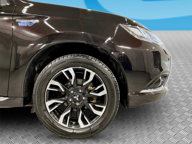 Mitsubishi Outlander PHEV vaihtoauto